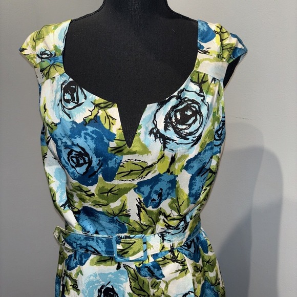 Talbots Floral Silk Dress Lagoon Blue Color Sz8 sleeveless careerwear - Picture 2 of 10